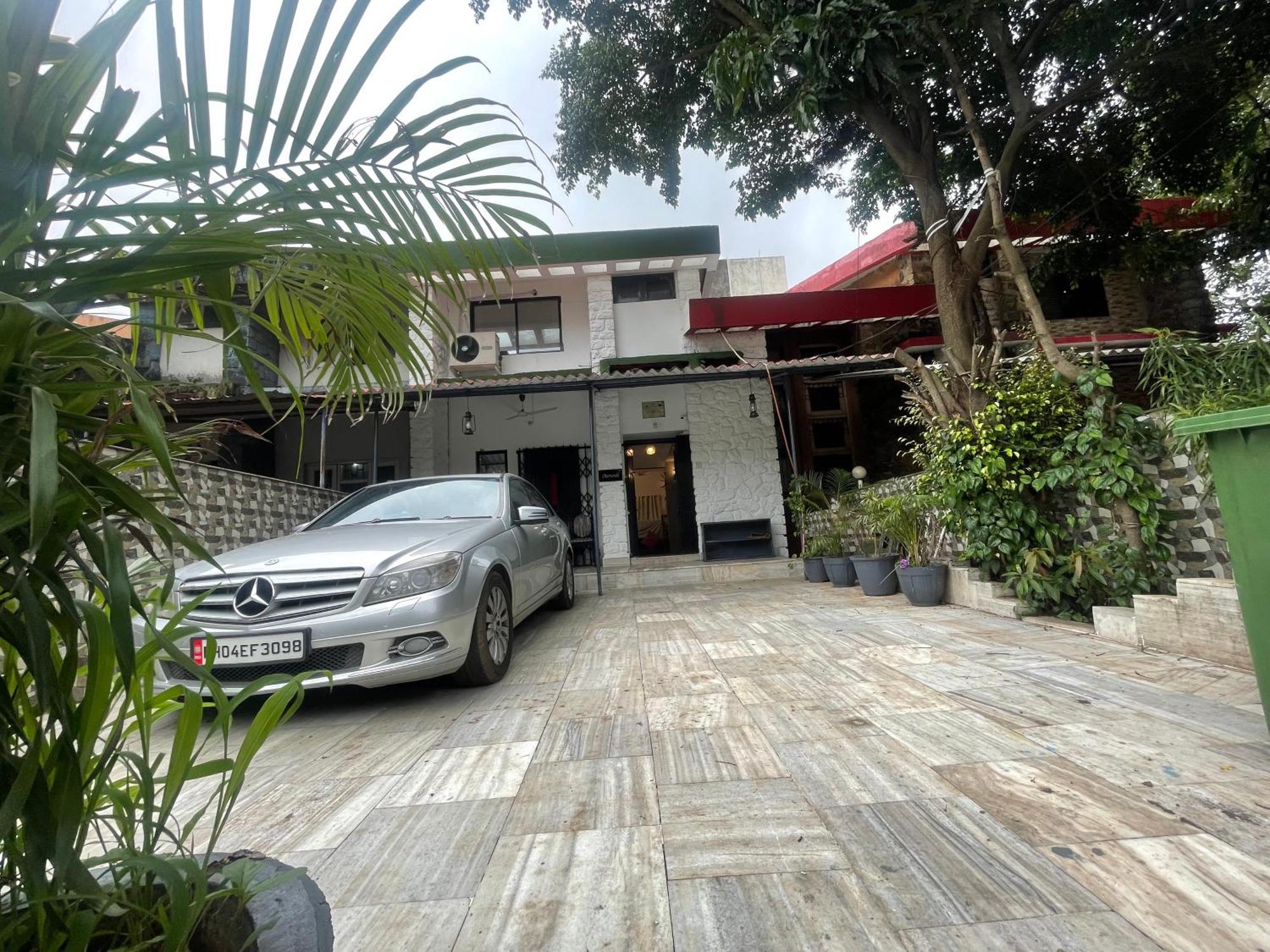Blue Heaven- Lonavala 2 Bhk With Private Pool! Exterior foto